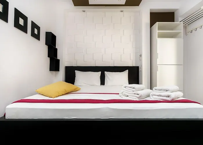 C.8 Indigo&Leon #Suite_In_City_Center